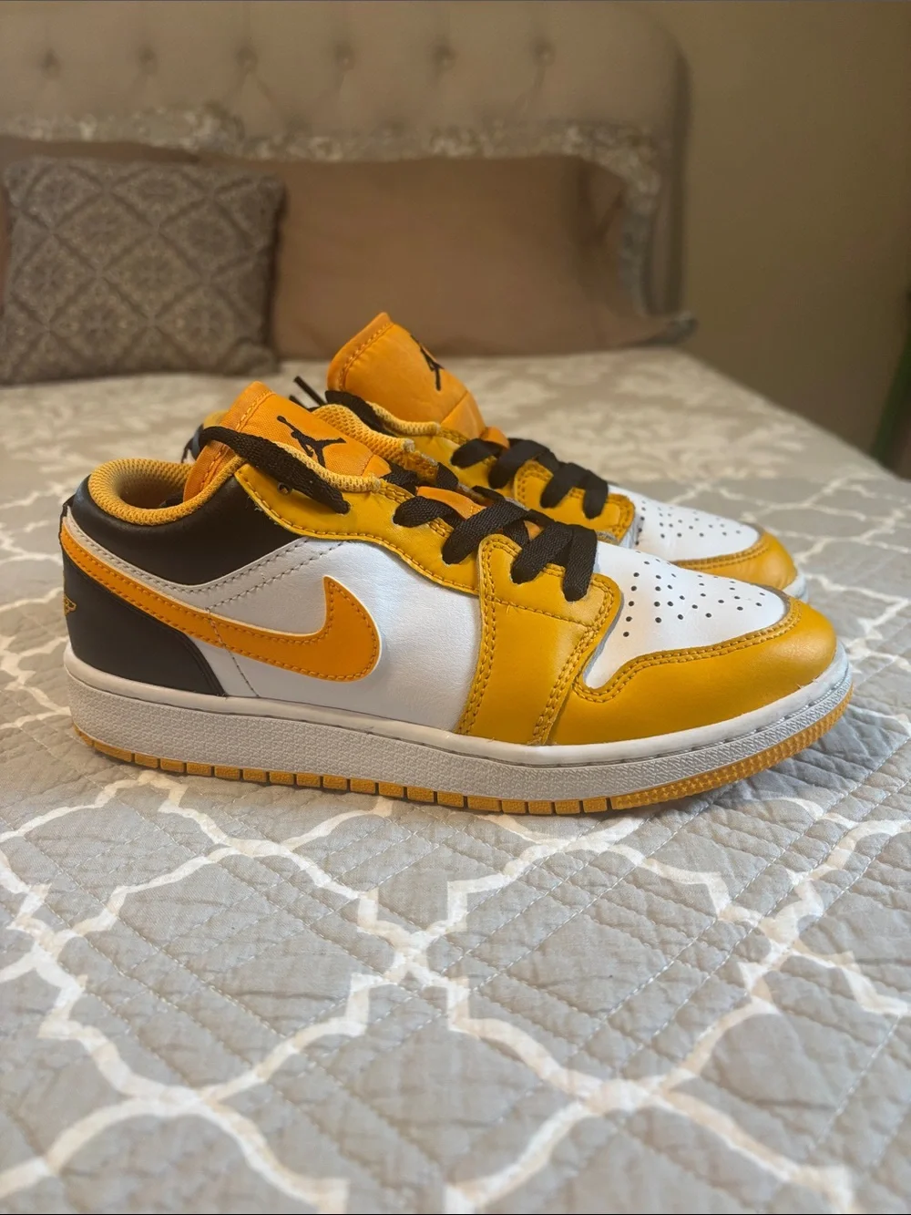 Nike Jordan shoes - black and yellow